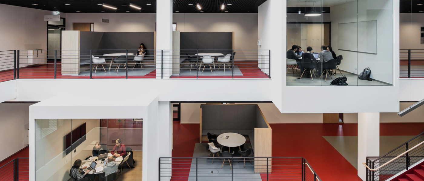 Büromöbel von Vitra, Steelcase, Walter Knoll und weiterer Hersteller in Karlsruhe ✓ Accessoires von Vitra, Muuto im feco-forum Karlsruhe und feco Shop ►