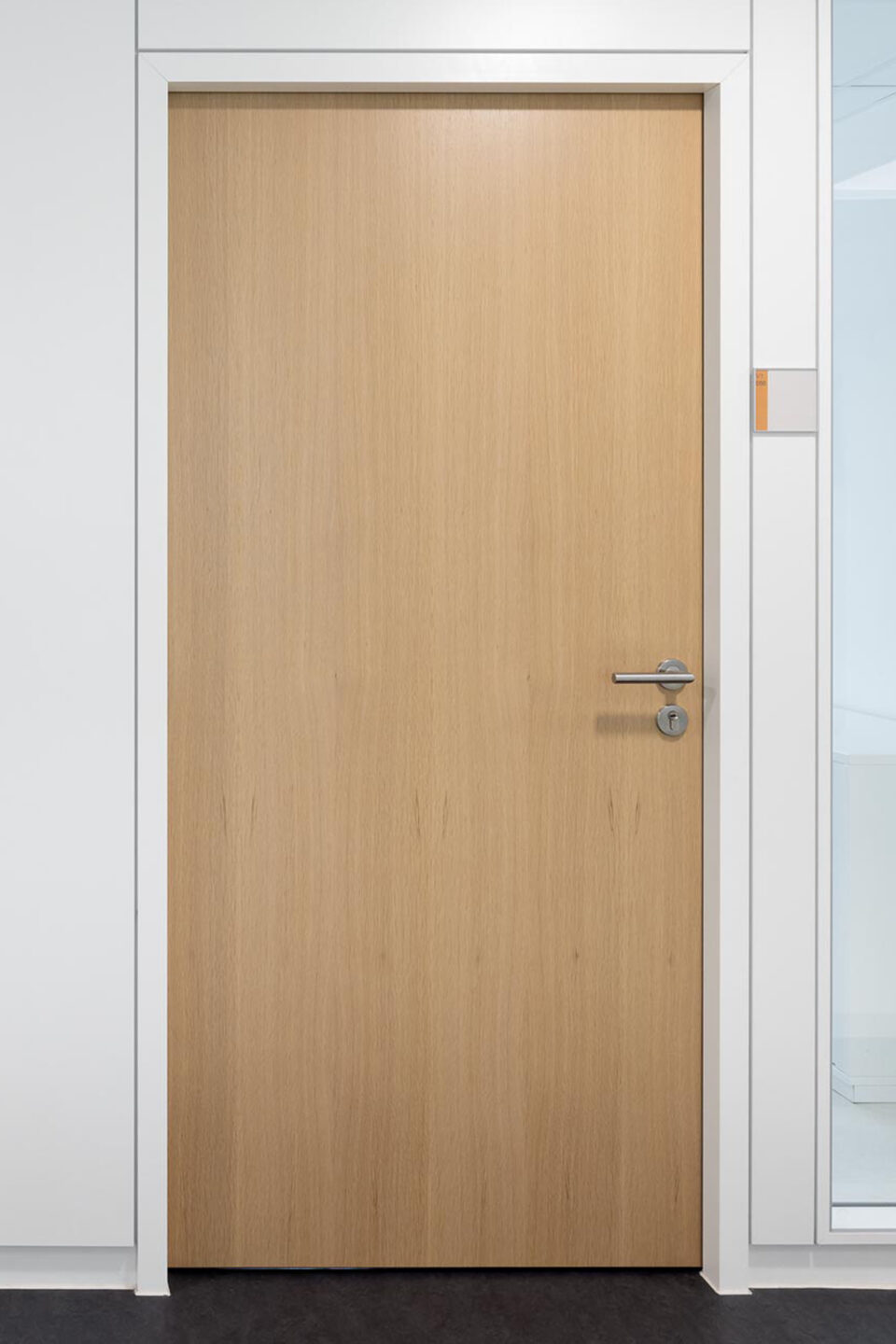 feco-feederle in Karlsruhe | Trennwandsysteme | fecotür Holz
