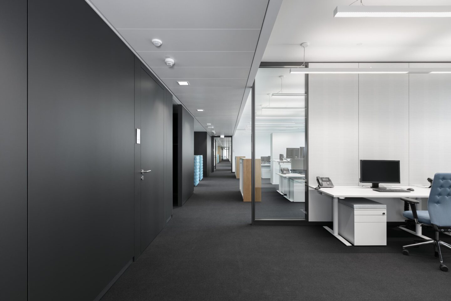 Flexible offices with feco partition wall systems | KVBW Karlsruhe