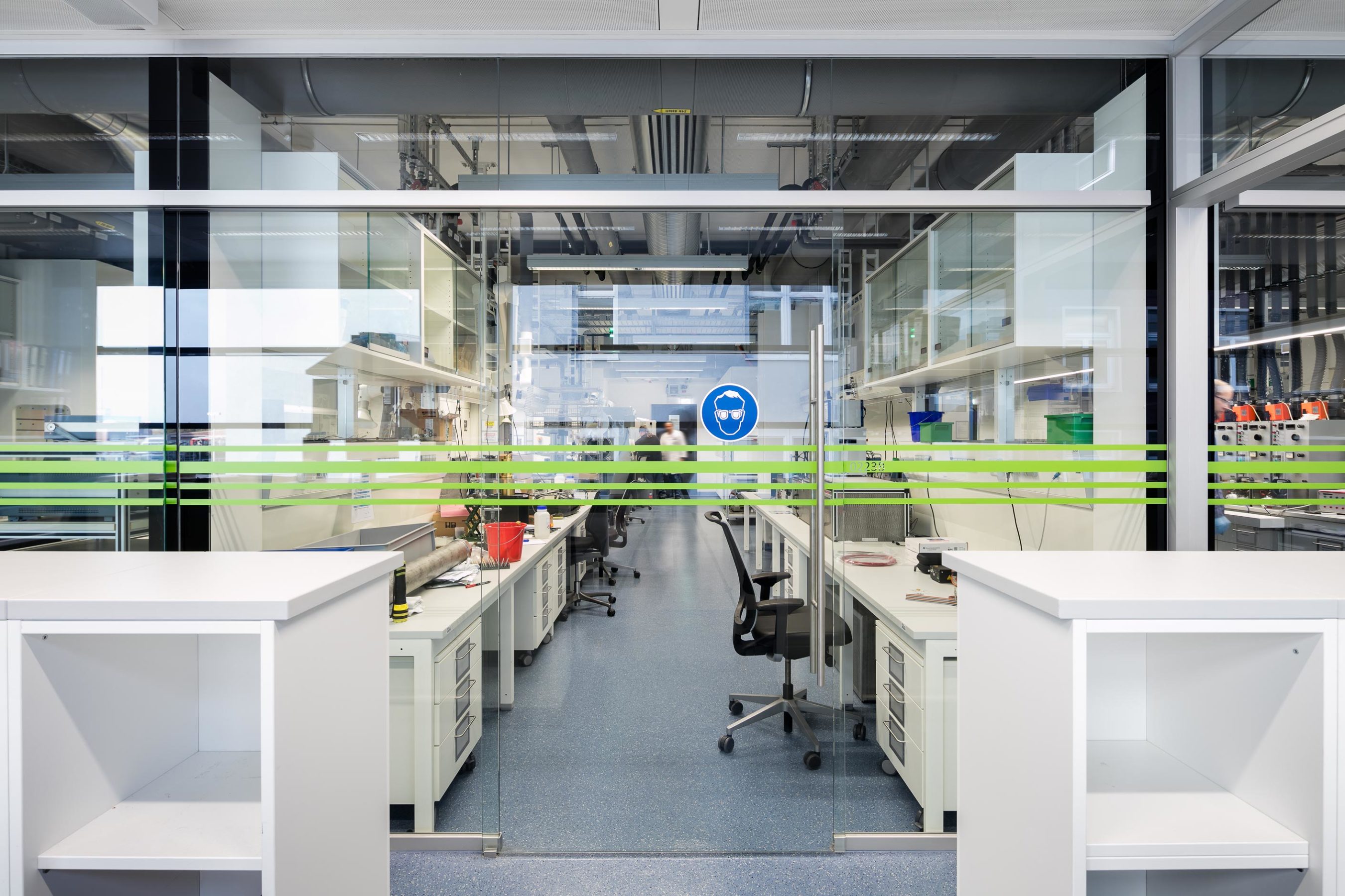 Sustainable laboratory with feco wall systems | BASF, Ludwigshafen