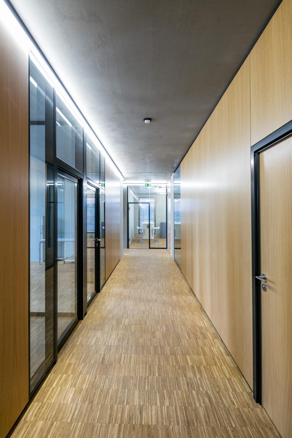 Hauptverwaltung ABI Beton │ fecowand │ feco-Systemschrank- und Glaswände