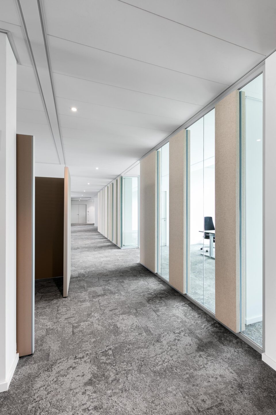 Stadttor Ost, Heidelberg │ acoustically-effective absorbers │ modern workplaces