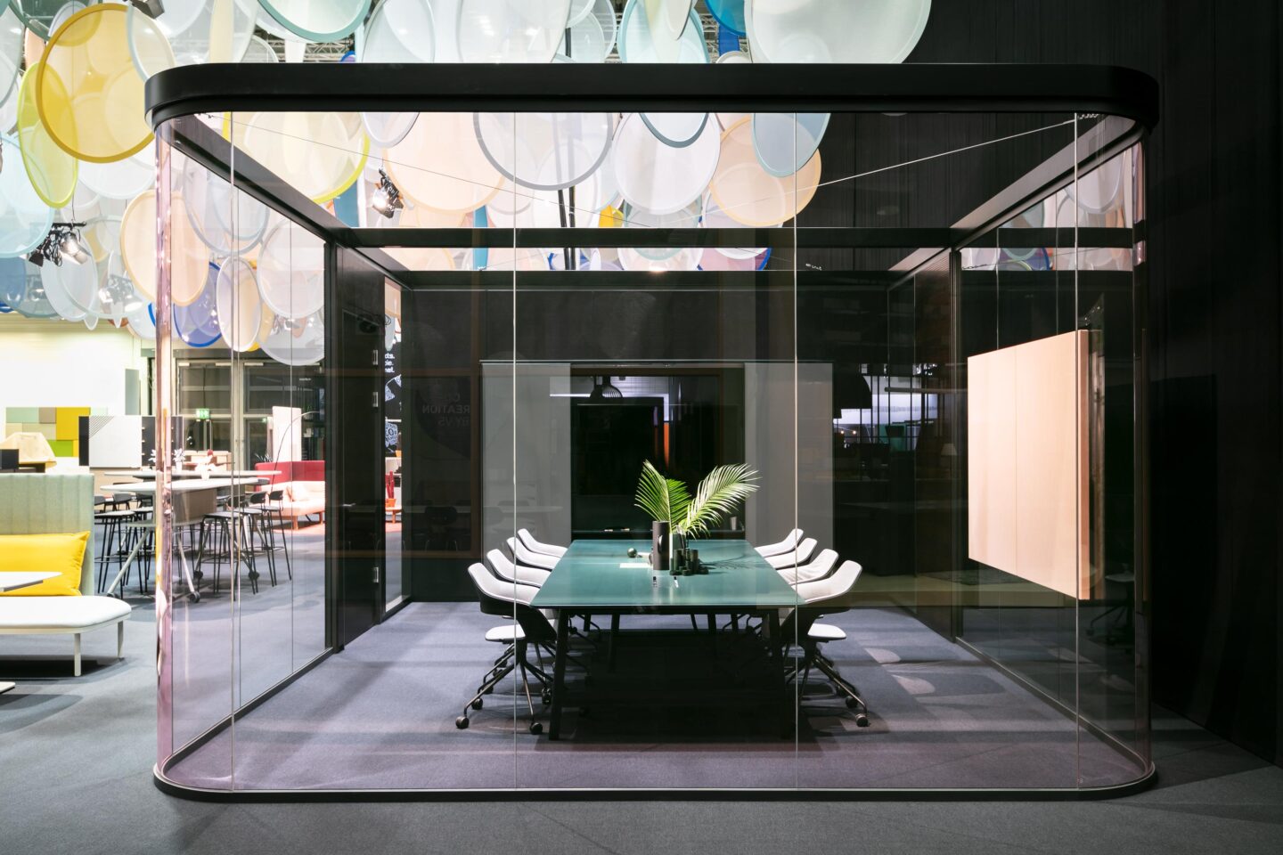 ORGATEC 2018 │ ophelis showcases feco system walls │ all-glass construction │ meeting rooms