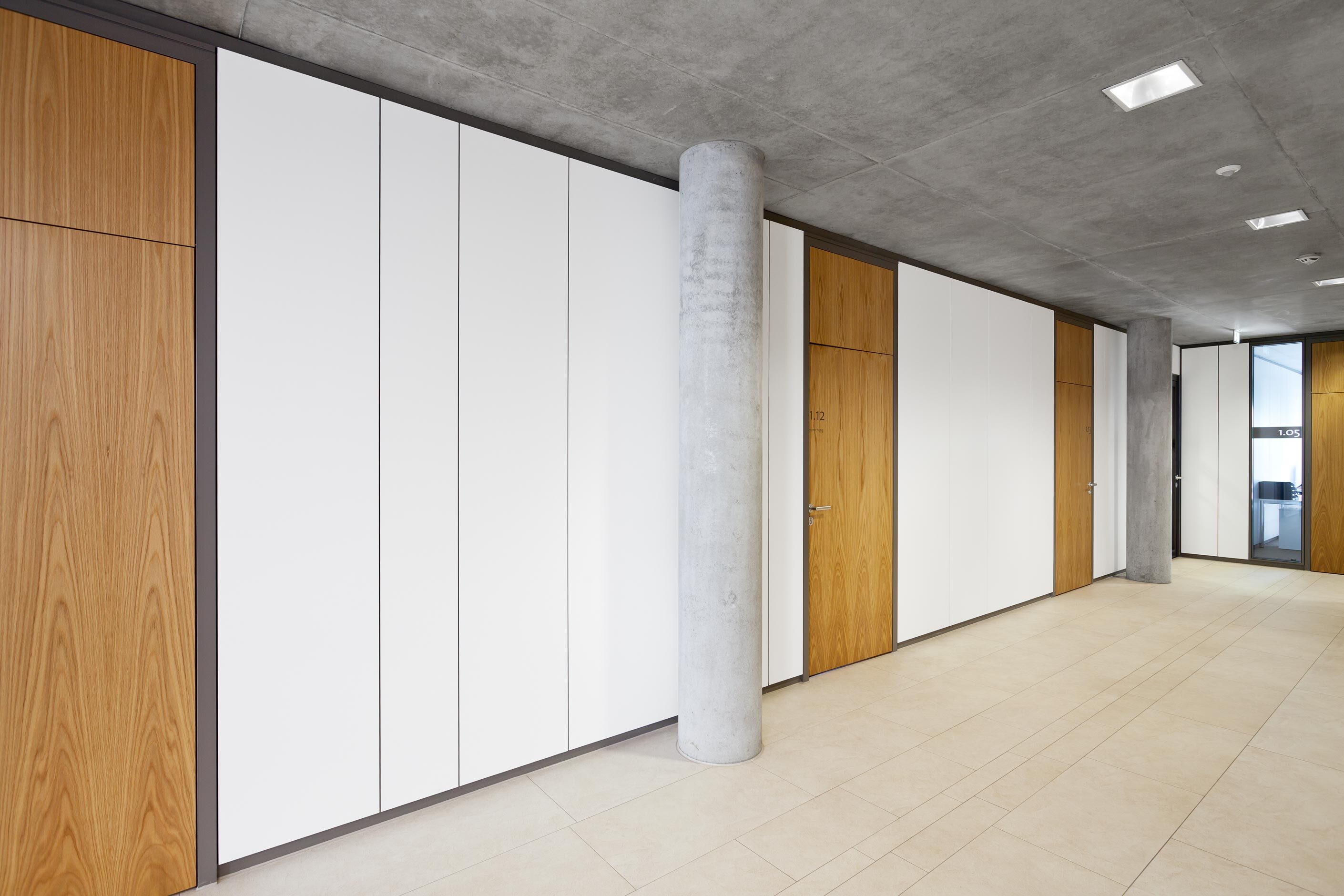 Town Hall Leingarten │ fecofix partition wall system │ fecotür wood