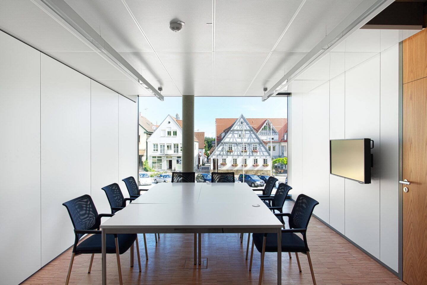 Town Hall Leingarten │ corridor and office partition wall │ high-quality workmanship of its feco system partition walls