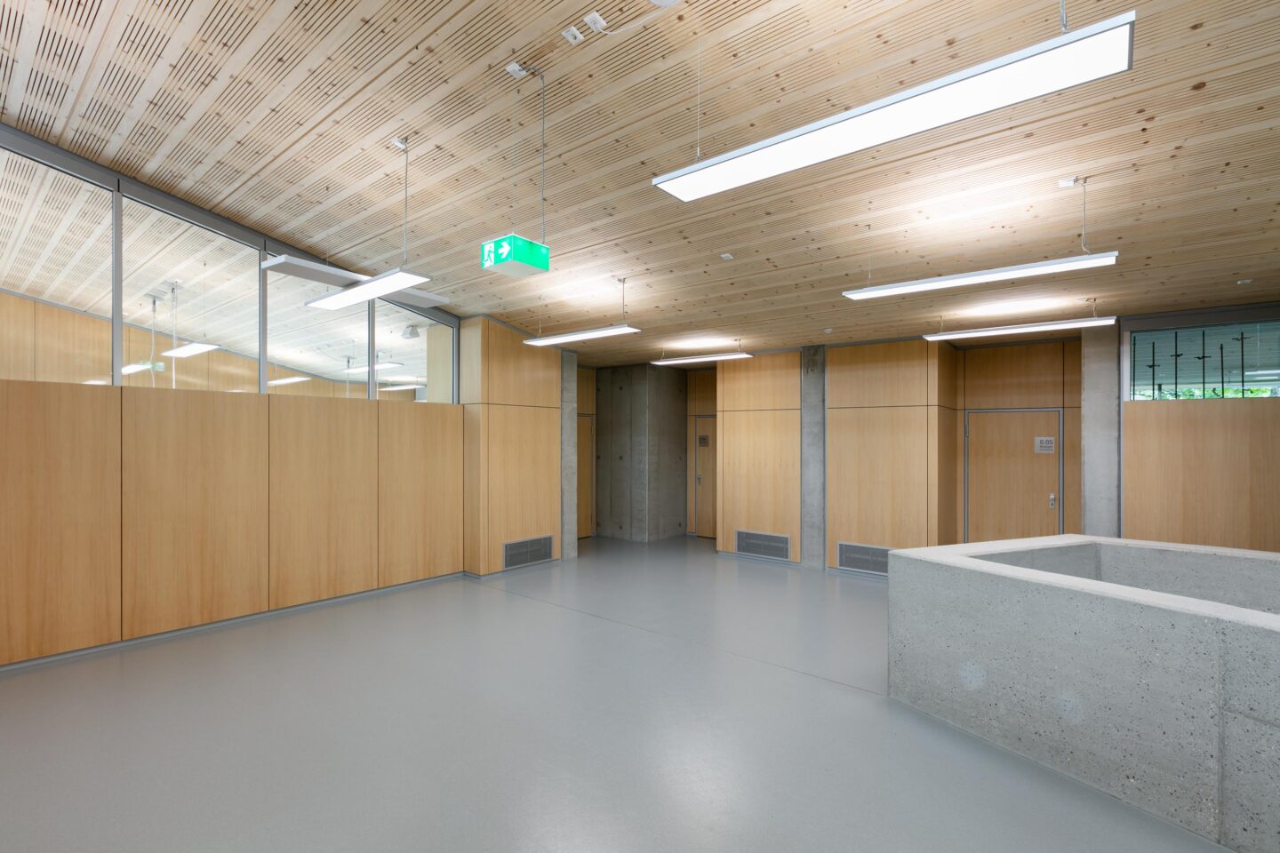 Schubart-Gymnasium Aalen │ active house with a hybrid ventilation system │ good climate