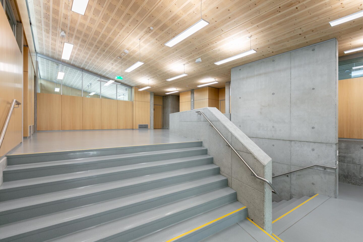 Schubart-Gymnasium Aalen │ system walls from feco │ wood doors elements