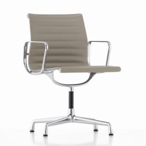 Vitra Aluminium Chair EA104│Leder Premium│sand│Vitra in Karlsruhe