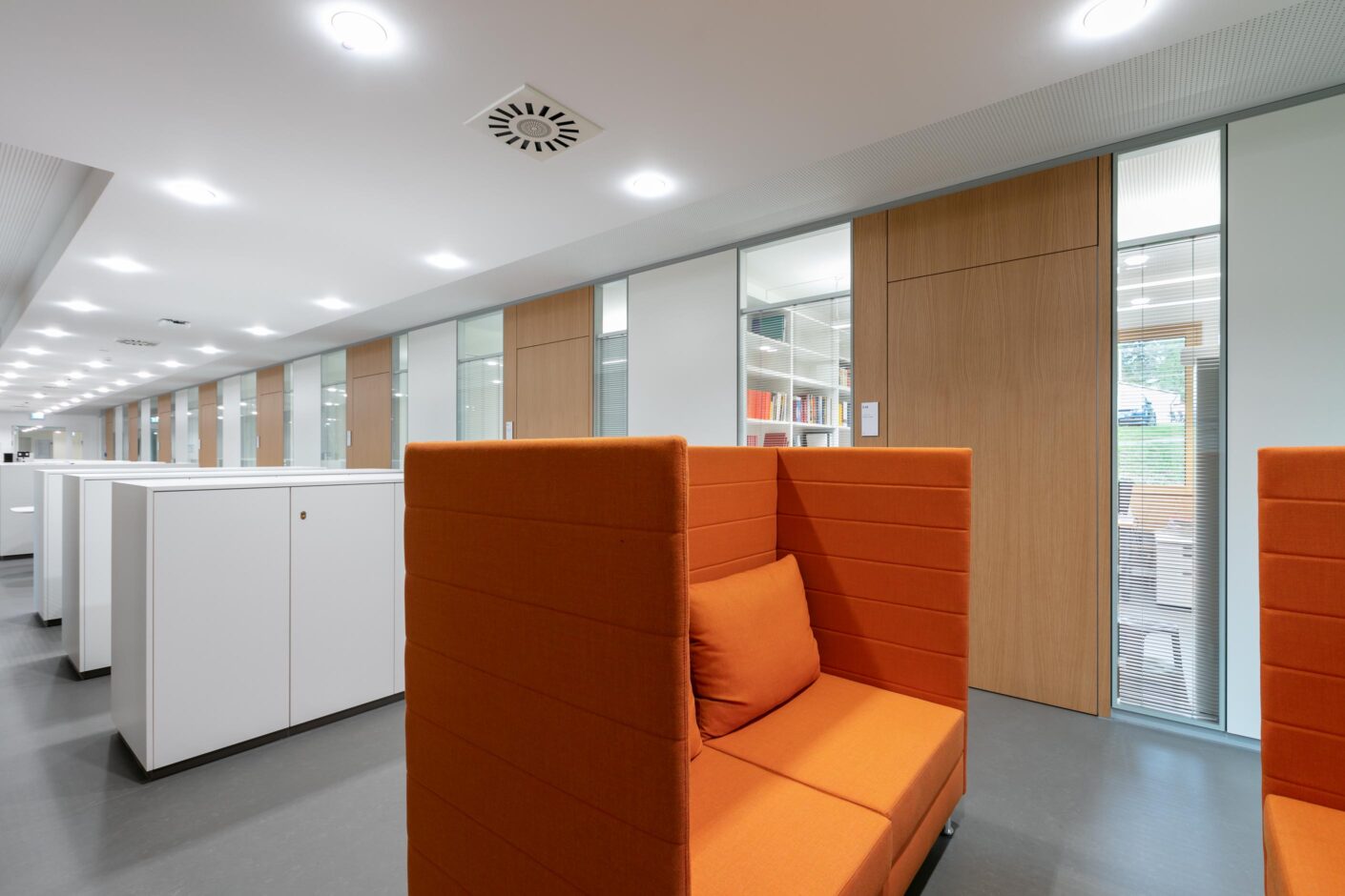 feco-feederle│Trennwandsysteme│Bischof-Leiprecht-Zentrum Stuttgart