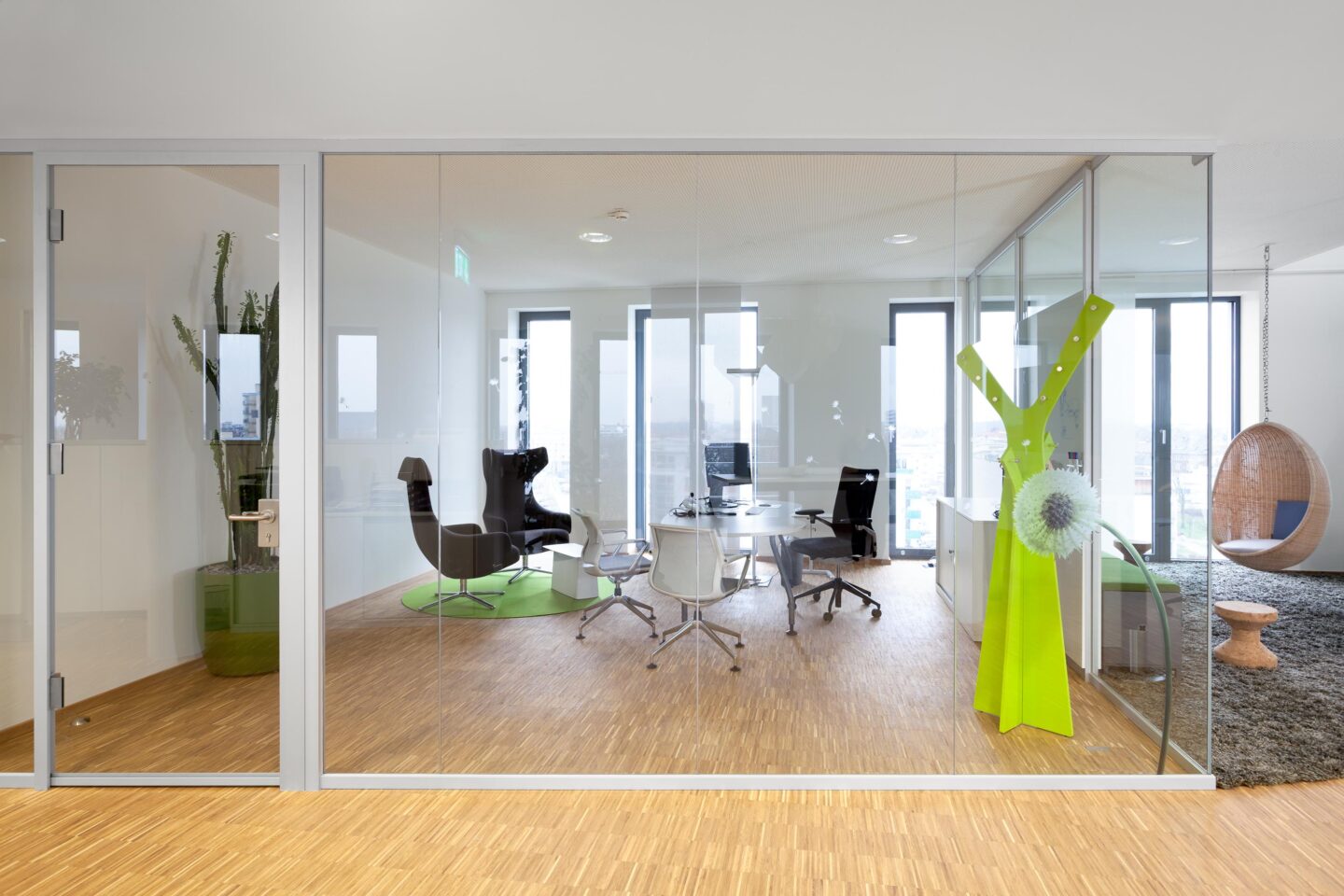 Disy information systems Karlsruhe │ all-glass construction │ Office furnishings with feco