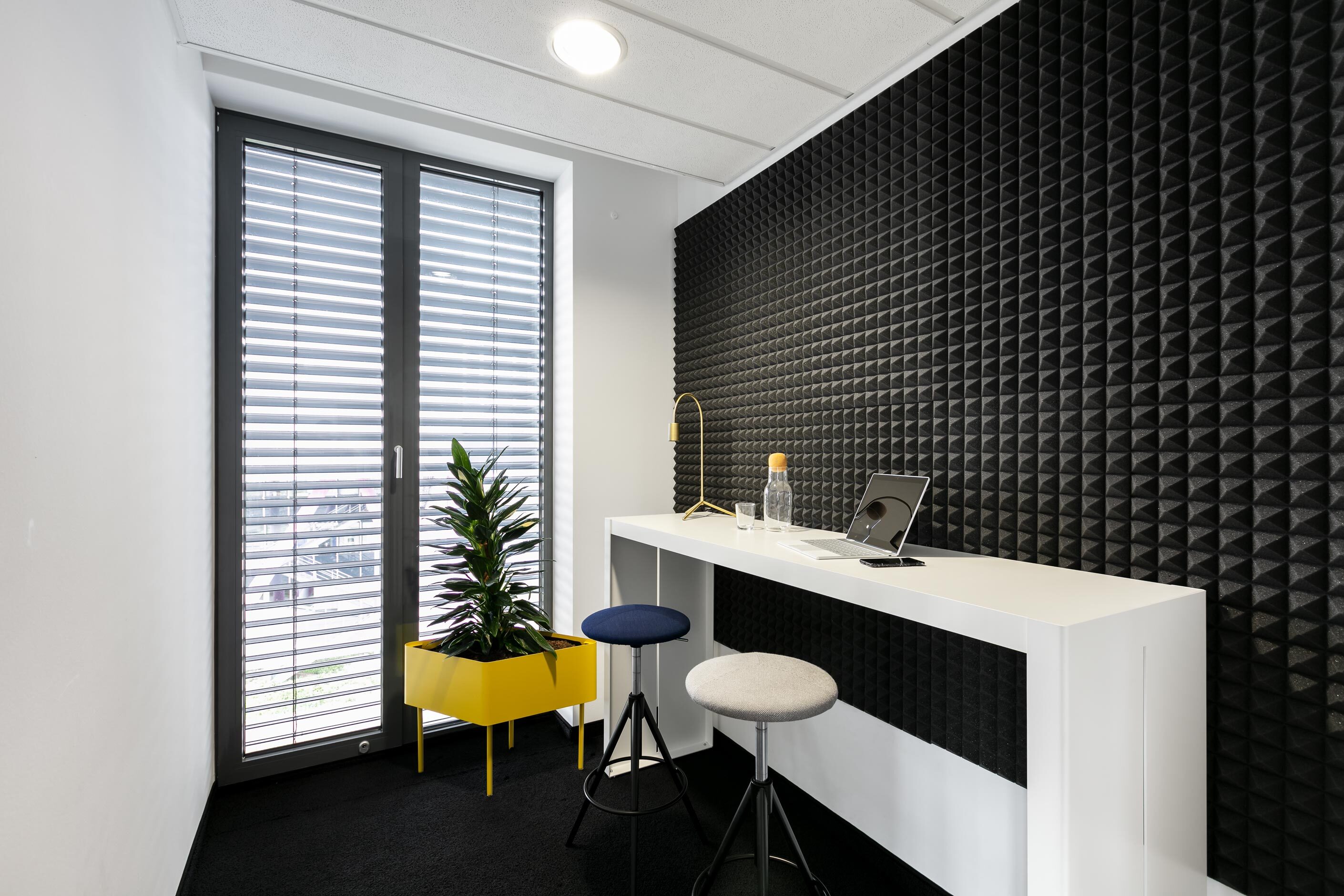 Inovex GmbH Karlsruhe │ IT company │ new offices │ office equipment with fec