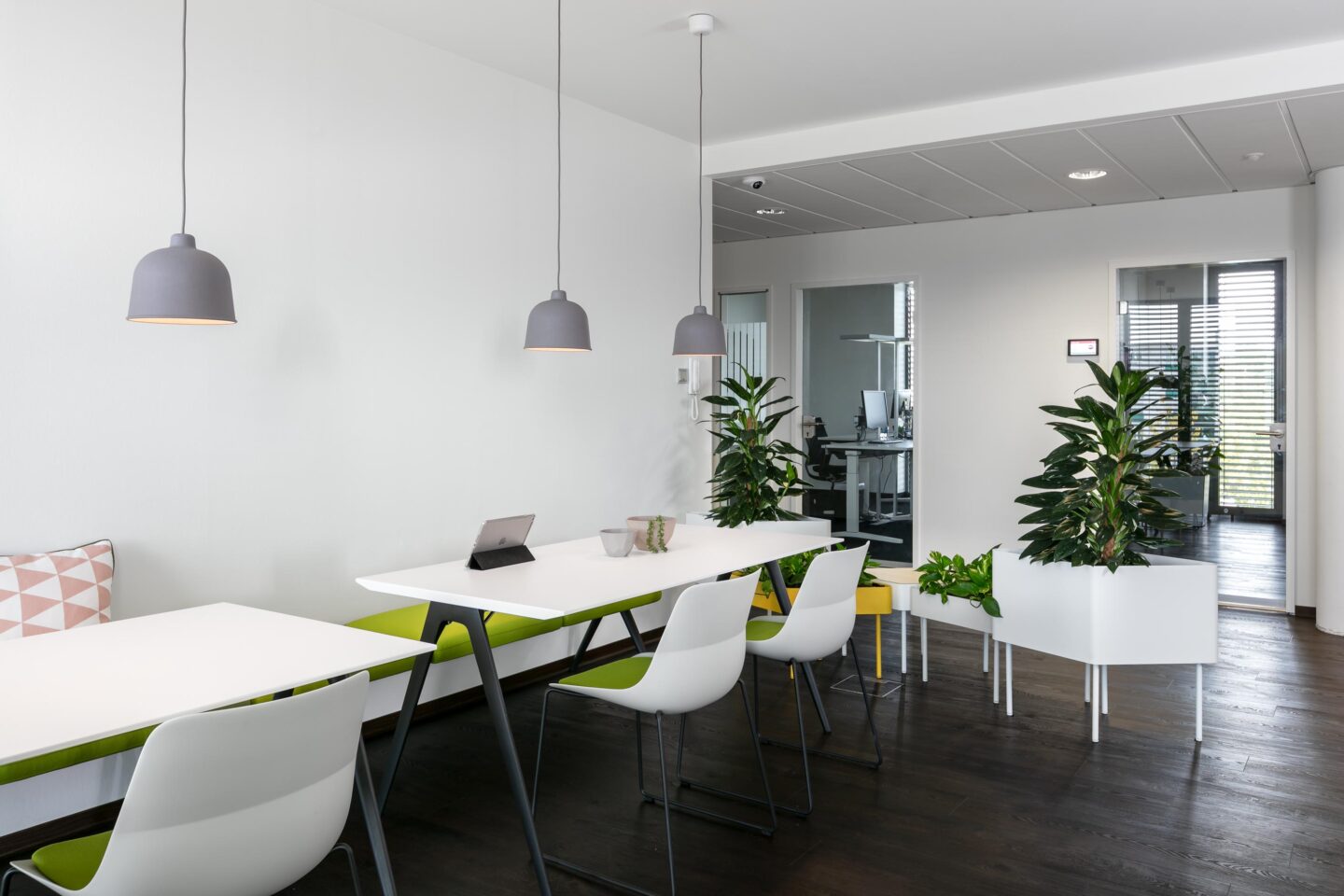 Inovex GmbH Karlsruhe │ IT company │ office furnishings with feco │ modern working environment