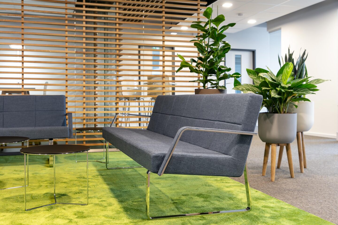 Nussbaum Medien Ettlingen │ office furniture from Vitra, Brunner & Werner Works │ lounge area