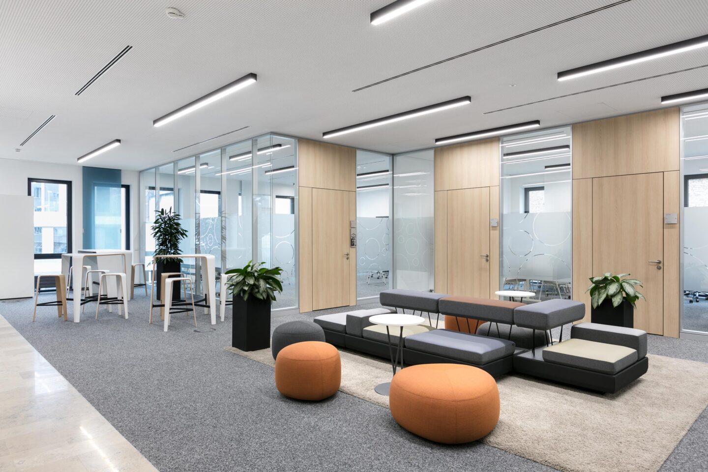 Sparkasse Karlsruhe, Building D │ open space │ lounge area