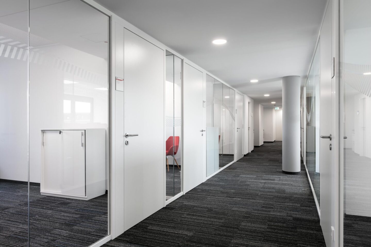 PTV Group, Karlsruhe │ wooden door elements │ all-glass construction