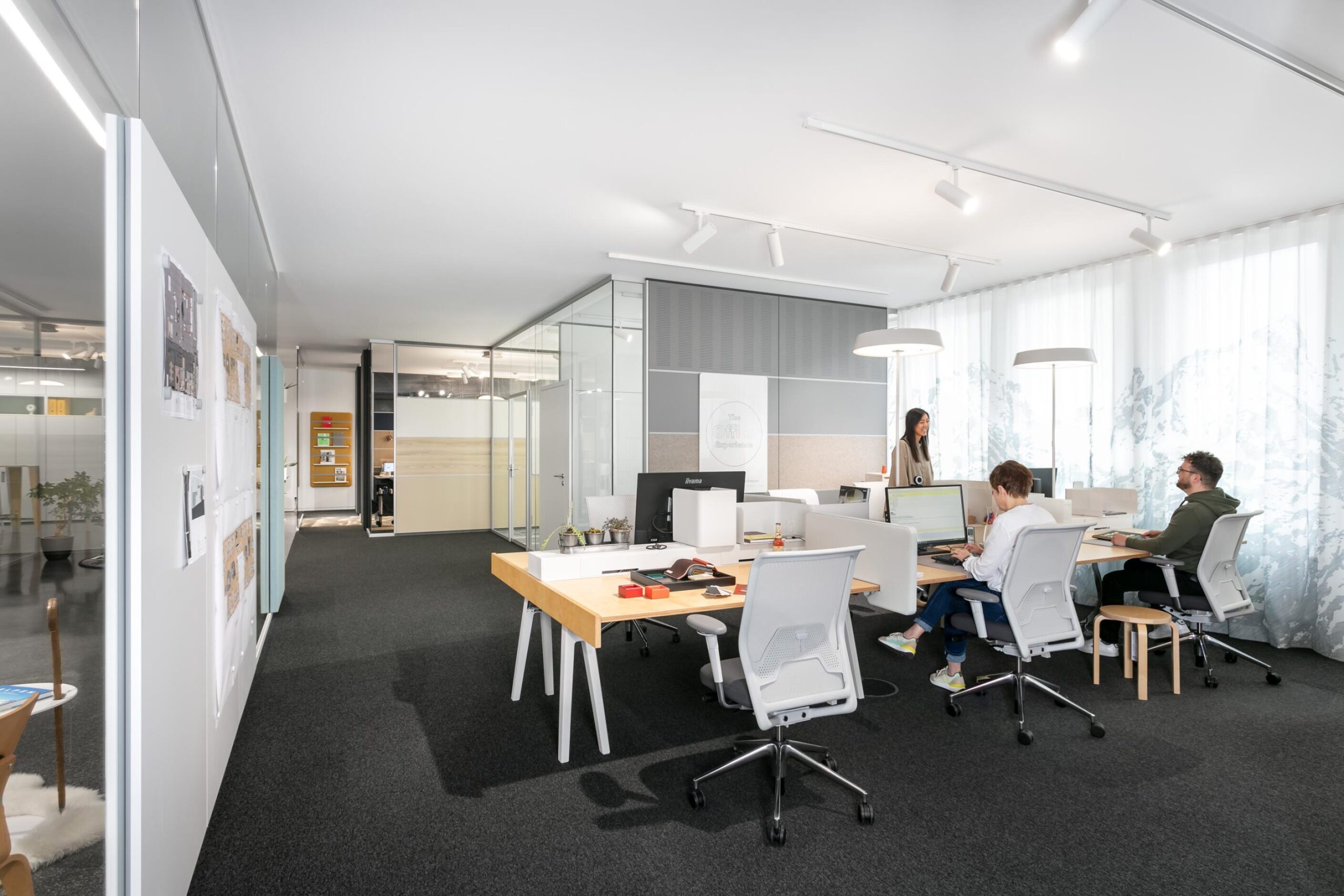 Kreative Interaktionsräume statt starrer Büroflächen