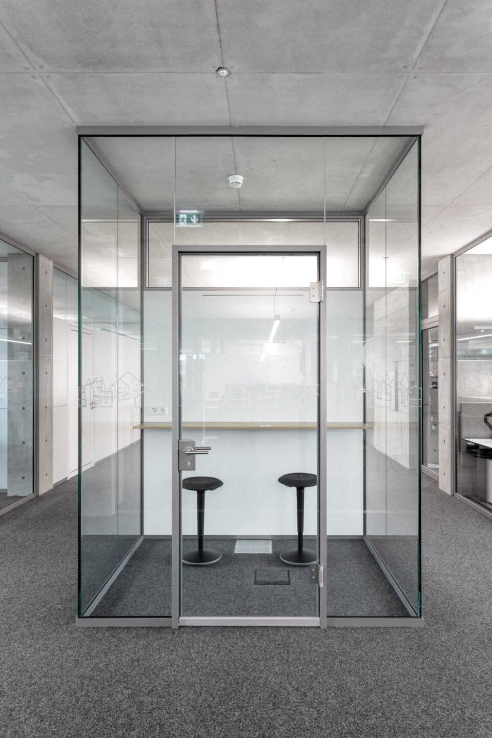 weisenburger Karlsruhe │ conference rooms │ fecoplan all-glass construction