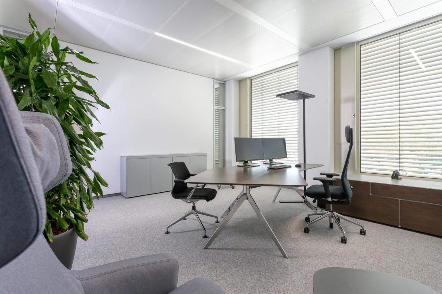 Kolb & Zerweck tax consultants │ comfortable furnishings │ office furniture