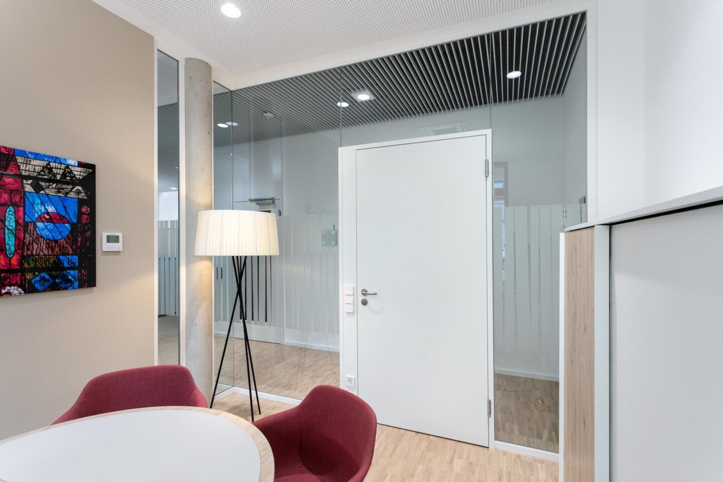 Sparkasse-Blankenloch │ office space │ consultant room │ glass walls