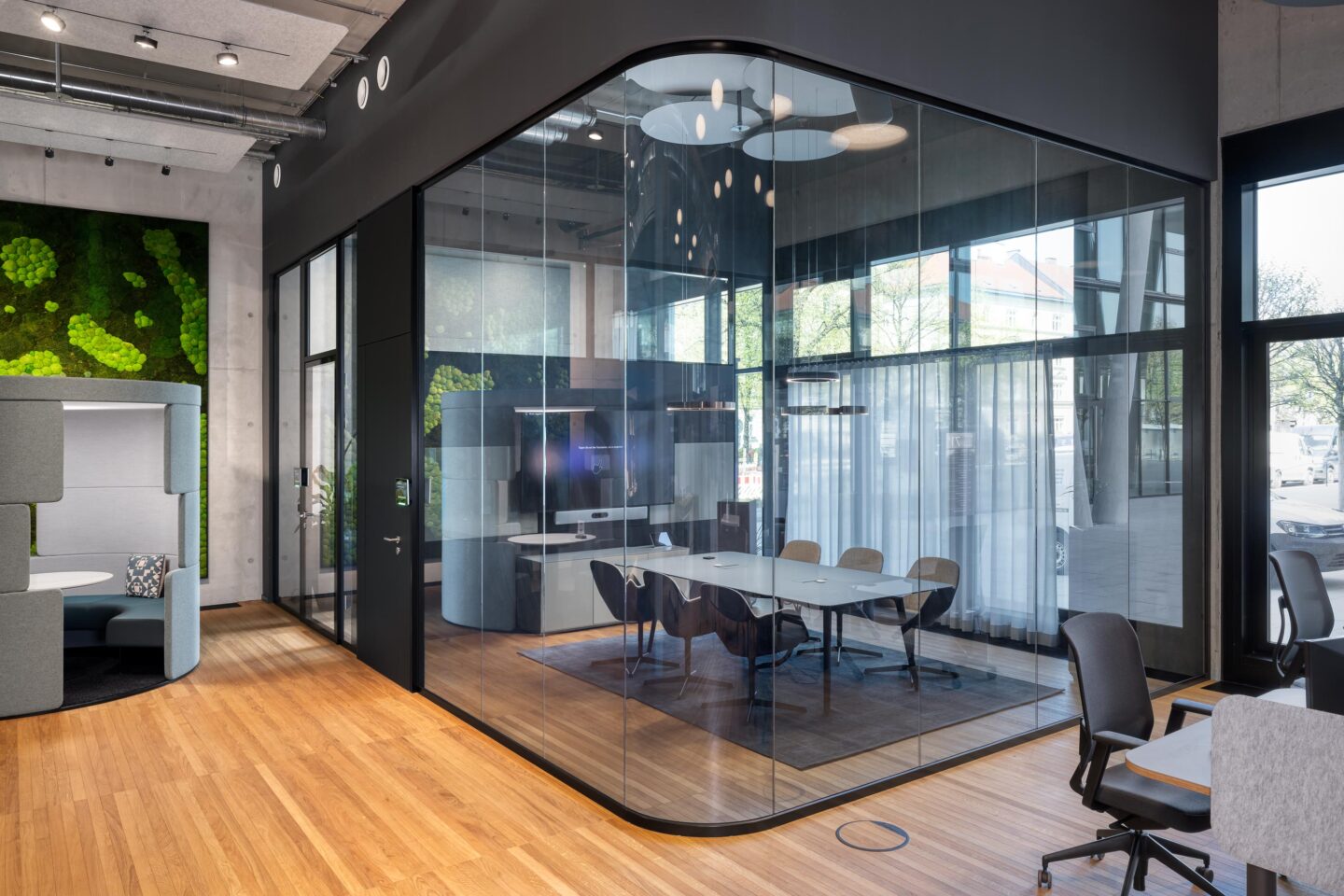 forward-looking office concepts are created in dialogue with customers │ feco glass walls