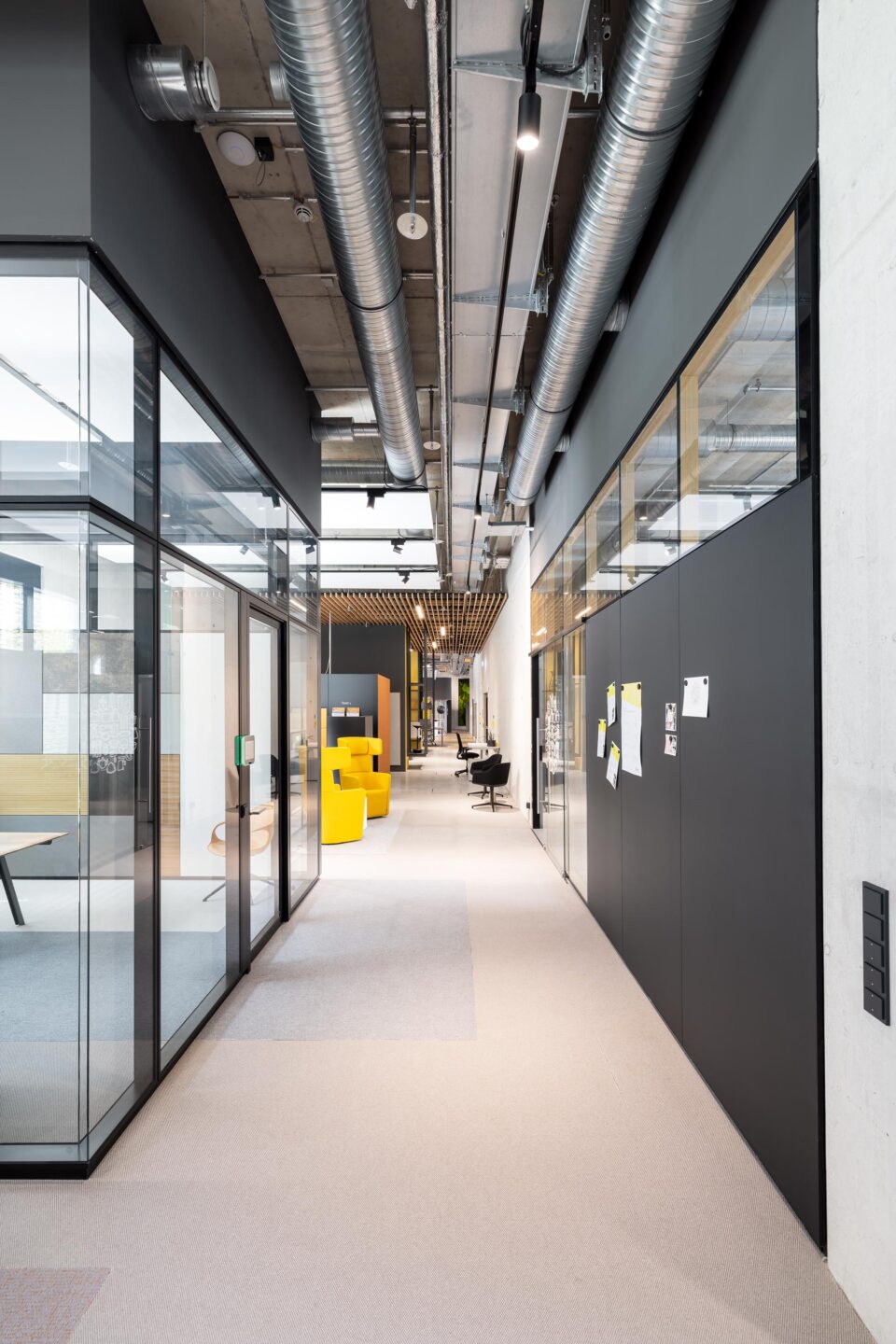 System walls from feco │ Best Workspaces Award 2022 │ flexible workshop space