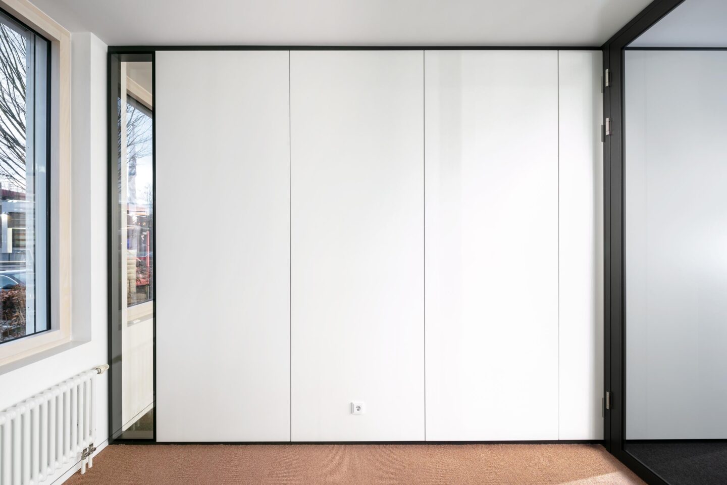 solid wall, glass and door elements │ system wall from feco │ optional integration of a fecoair