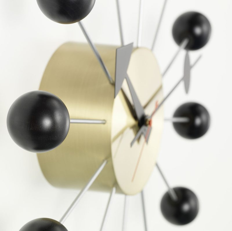 Vitra Nelson Ball Clock schwarz │ Accessories bei feco Karlsruhe
