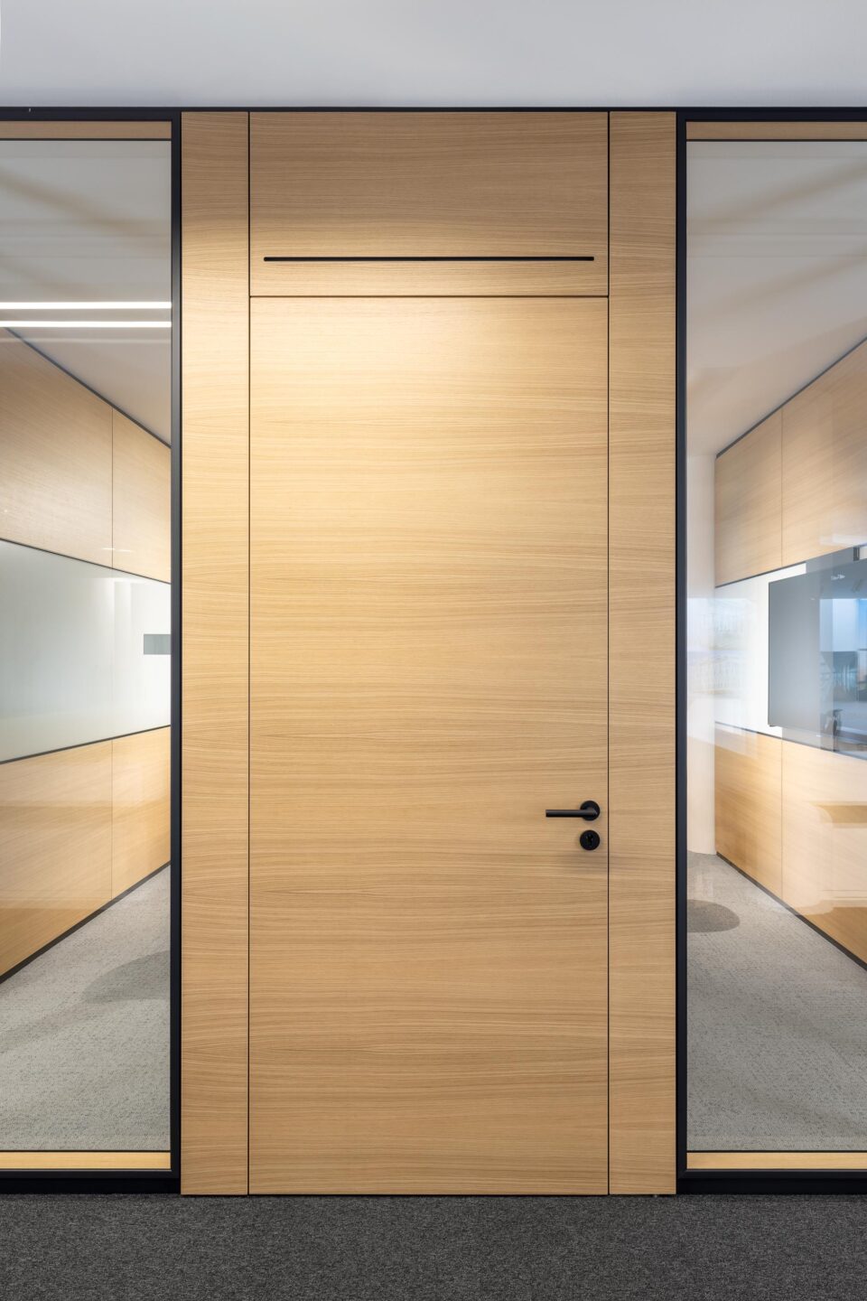 feco-forum in Karlsruhe │ feco partition wall system │ fecodoor wood H85