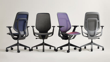 Steelcase Karman | eine Reihe an Bürostühlen in verschiedenen Farben Bild