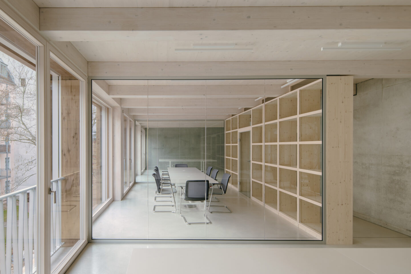 Remise Immanuelkirchstraße Berlin | office with feco glass wall