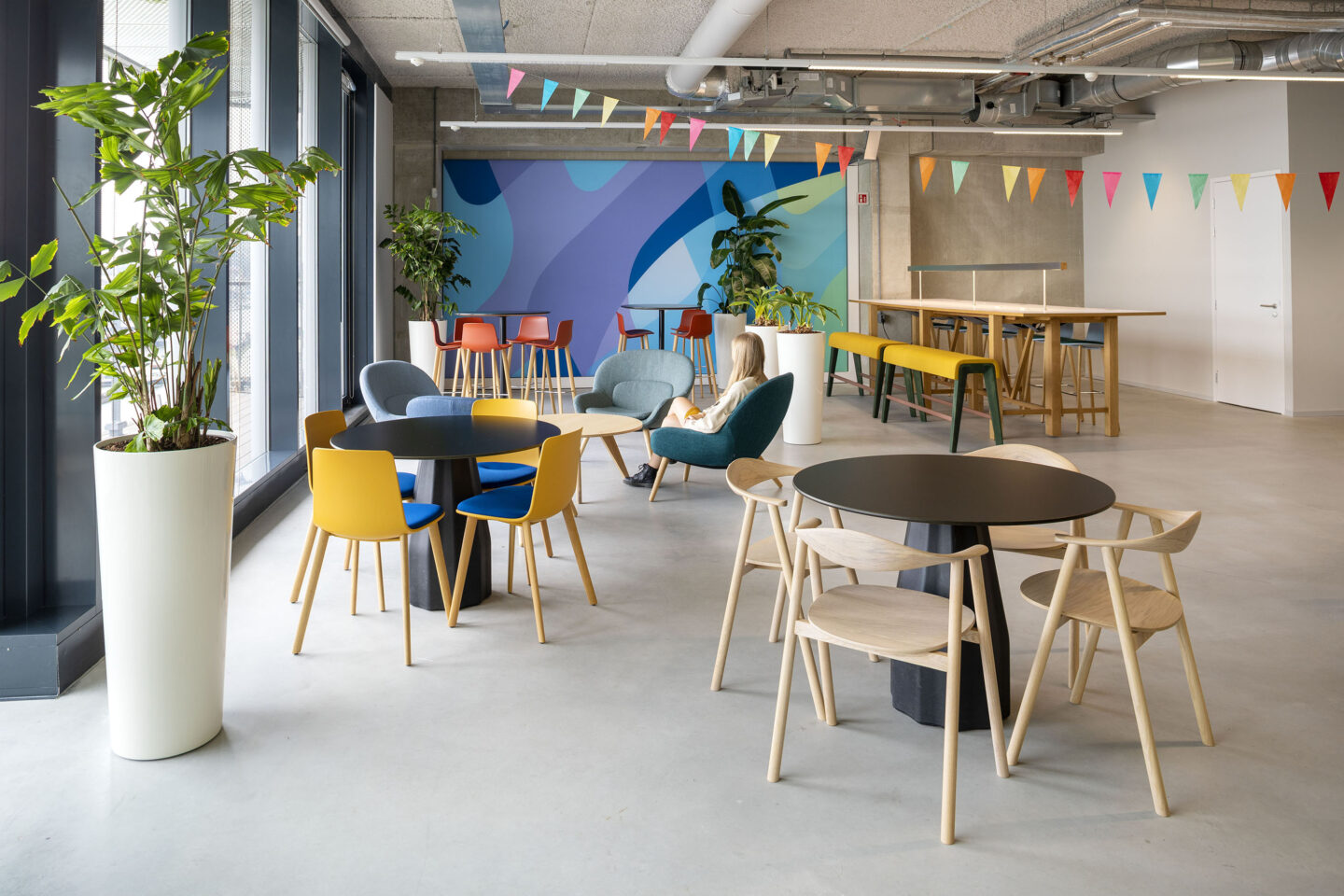 HARMAN Amsterdam | cafeteria of the office
