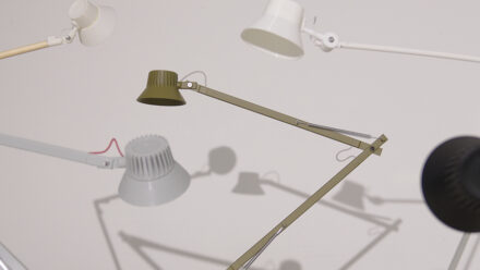 Dedicate Lamp von Muuto | verschiedene Farbmodelle der Lampe Bild