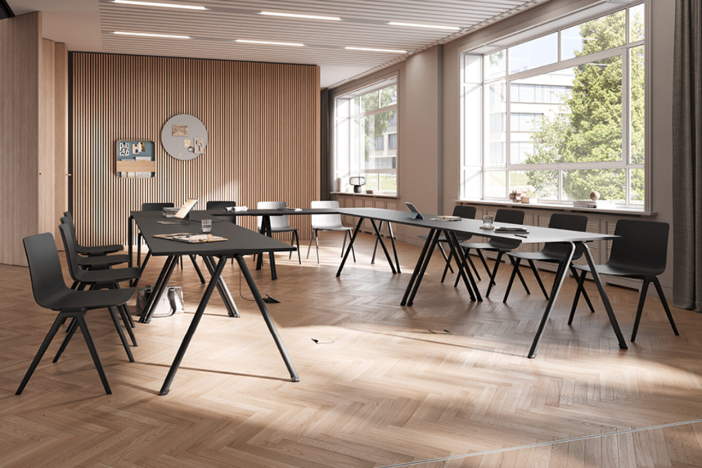 basic row von Brunner | U-förmig angeordnete Tische mit Stühlen