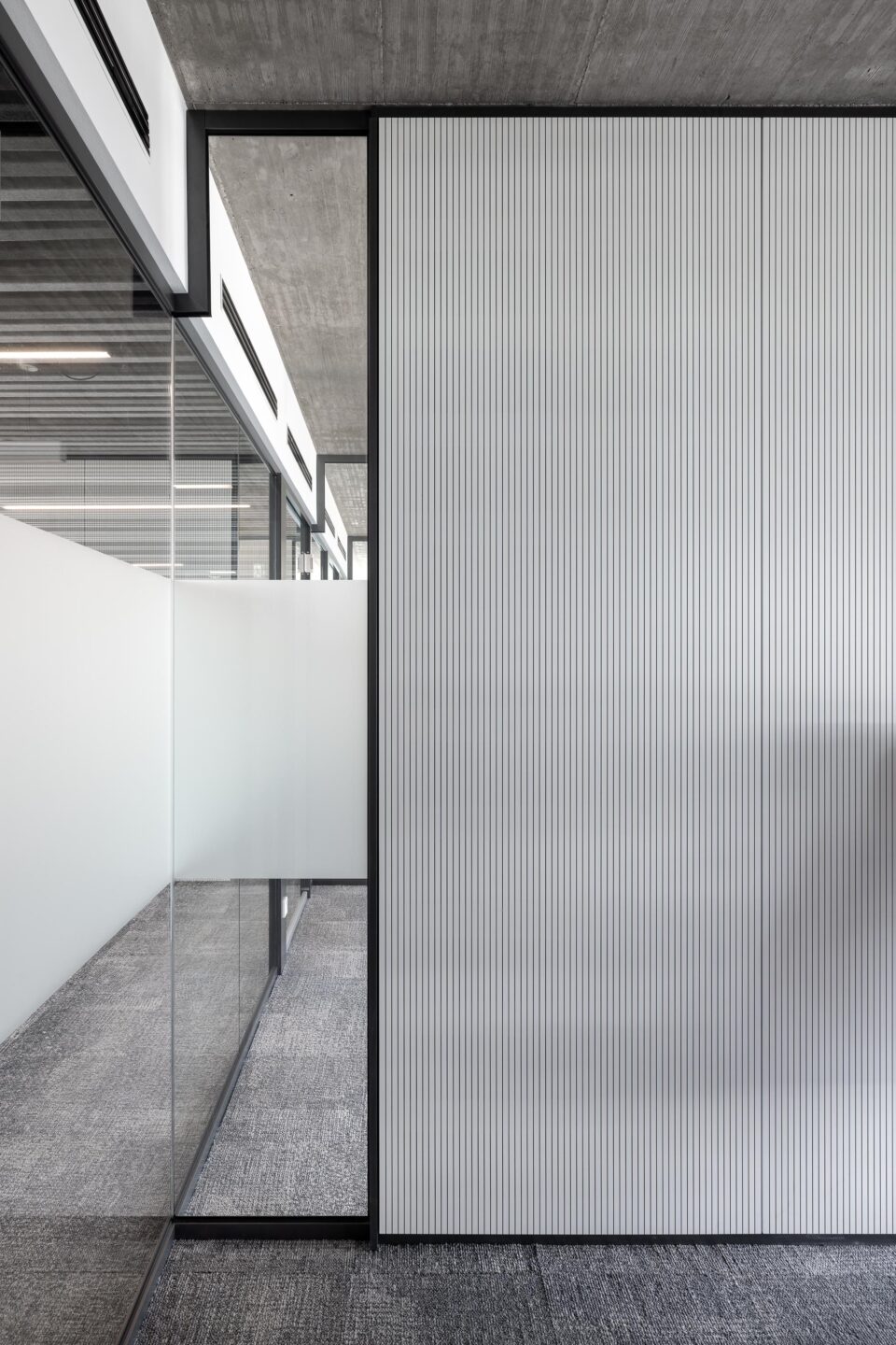 Powercloud IT campus in Achern | detail of the acoustic panel
