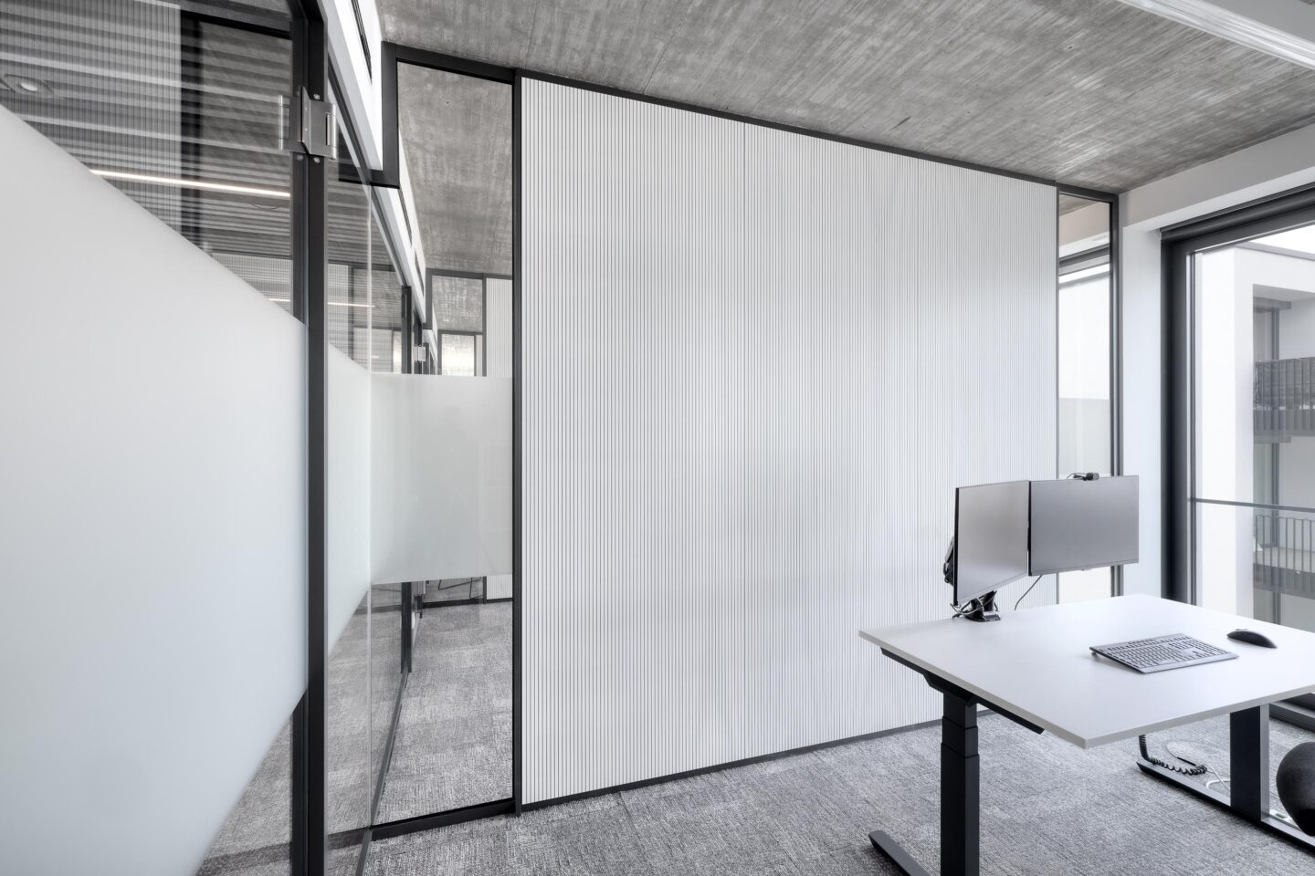 Powercloud IT campus in Achern | wall-integrated acoustic panels