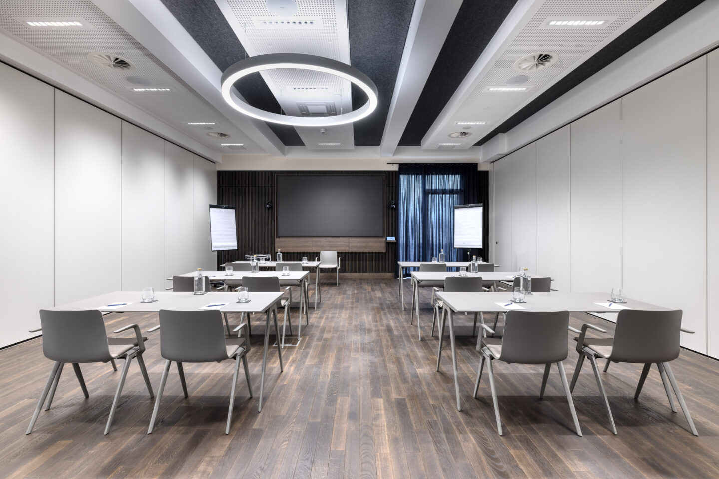 VEMA Conference Centre | elegant meeting room
