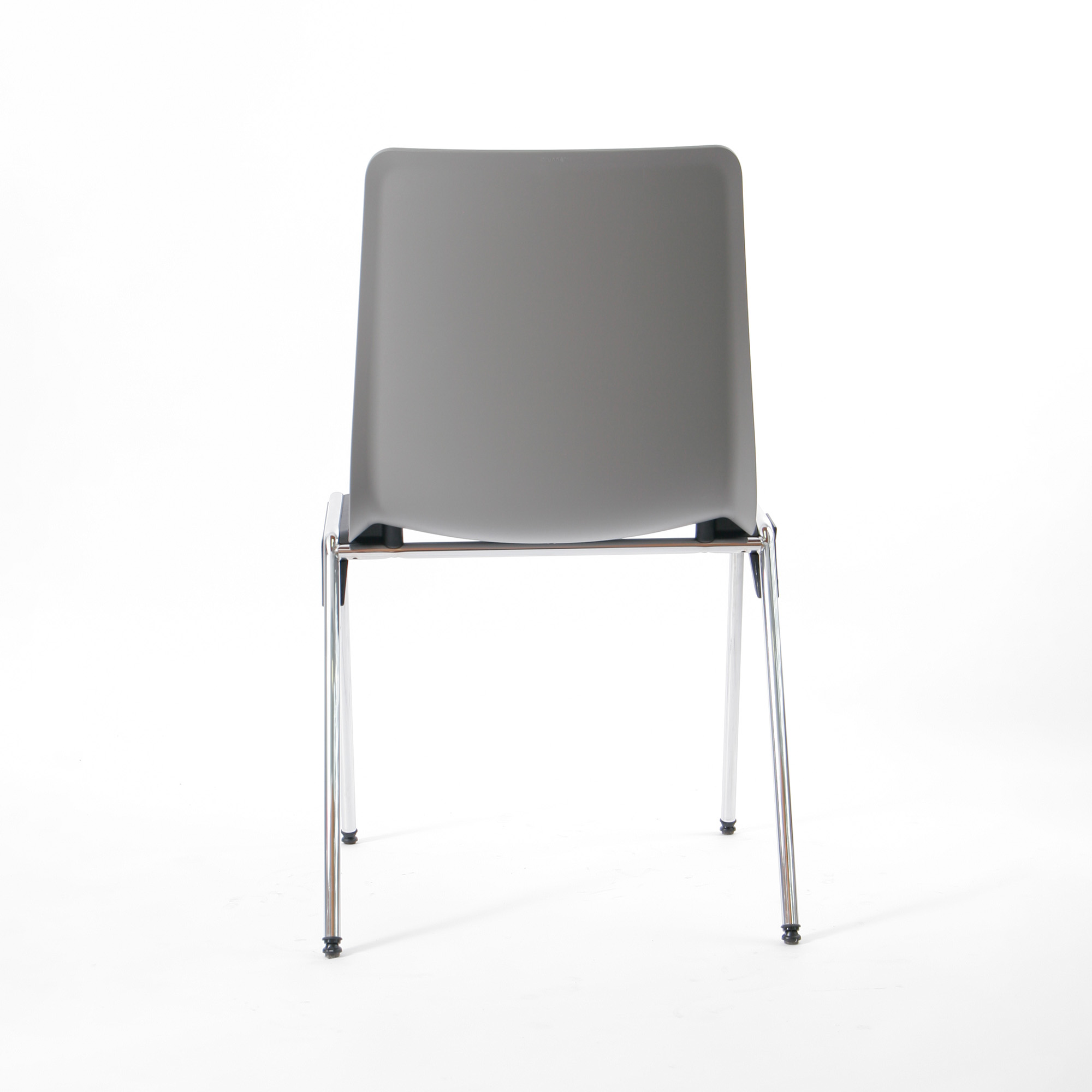 brunner-stapelstuhl-hero-schale-typ-51-01-rueck_MG_6913