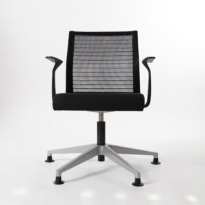 Steelcase Think Besucherstuhl mit gepolstertem Sitz, Techno-Rückenlehne und Platin-Metallic-Gestell – im Sale bei feco in Karlsruhe
