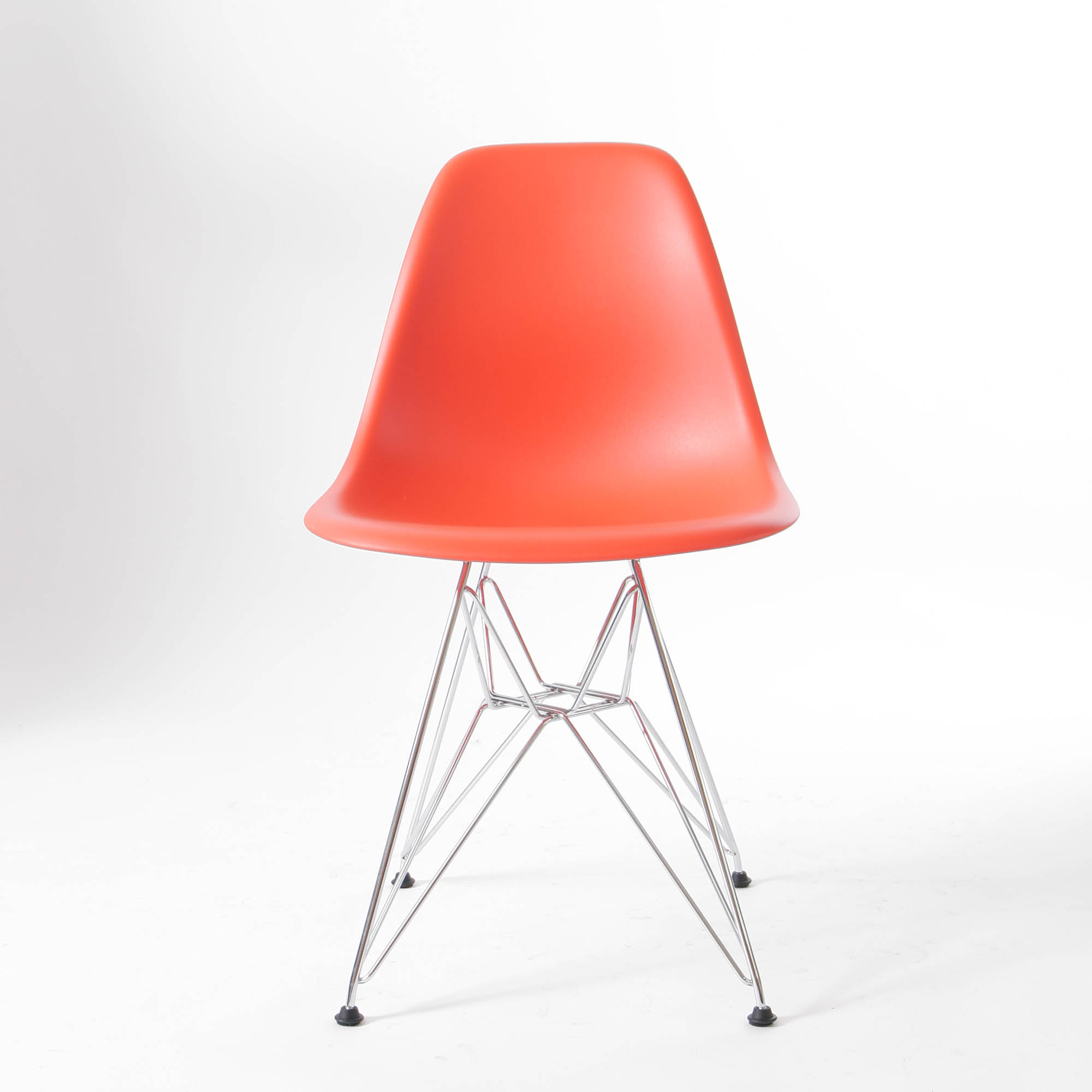 Vitra-Eames-Plastic-Side-Chair-EPC-DSR-04-front_MG_7093