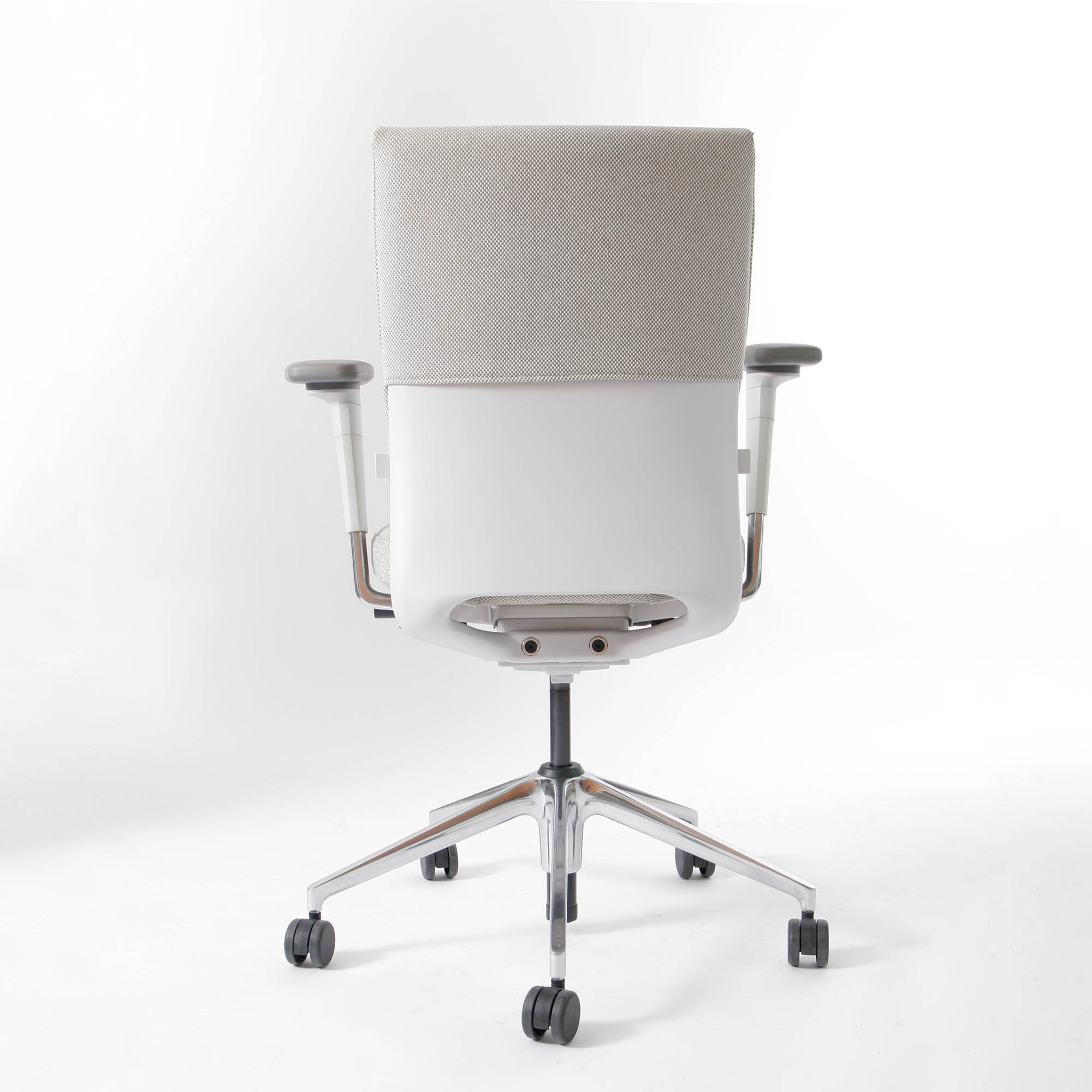 vitra-idc-id-soft-00-01-rueck_MG_7106