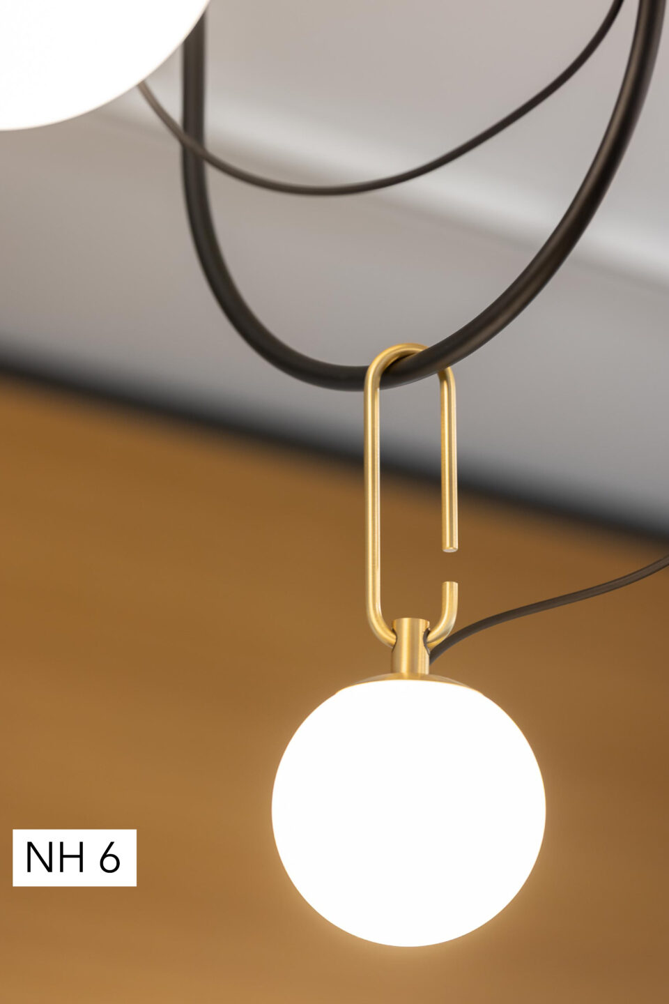 Artemide NH 6 – dezentes Design im Besprechungsraum