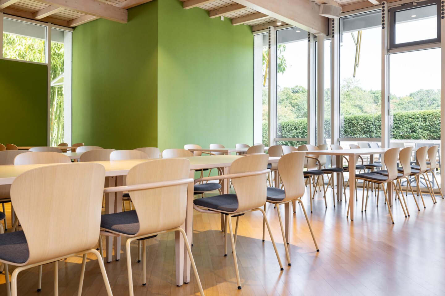 Close-up of chair backrest with curved shape | GenoHotel in Karlsruhe | feco office furnishings Karlsruhe